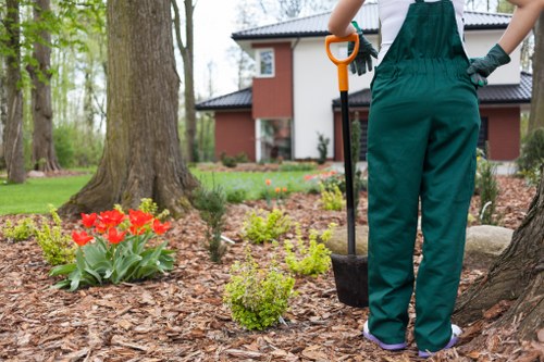 Load-based and cubic-yard garden service quote model in Welling